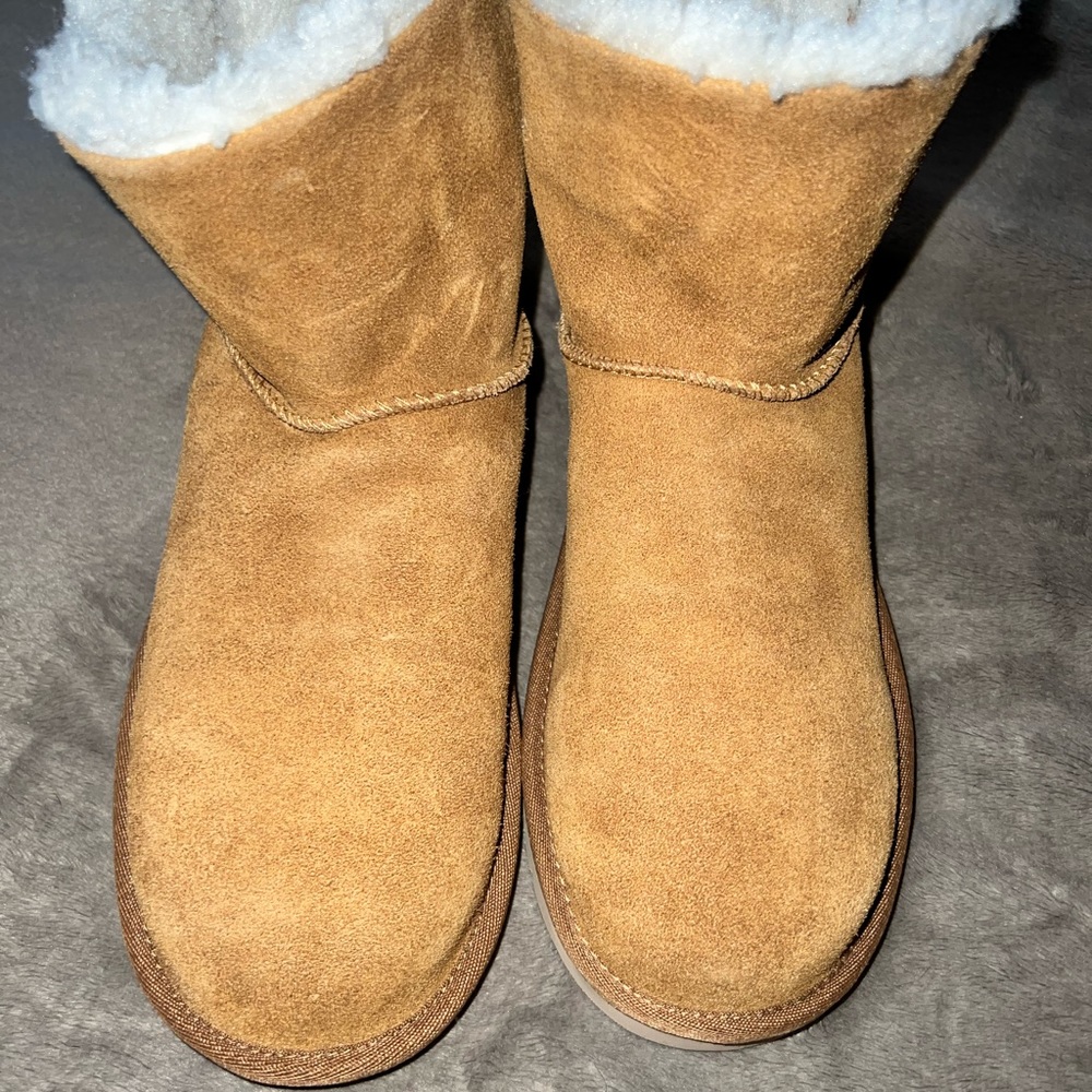 Koolaburra By Ugg Size 10 worn once, like new